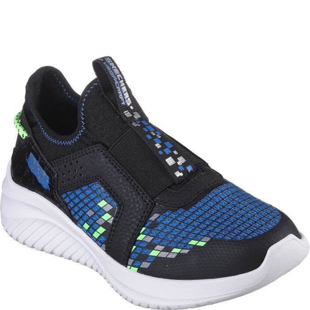 BRAND NEW boy youth skechers ultra flex step in shoes size 4Y